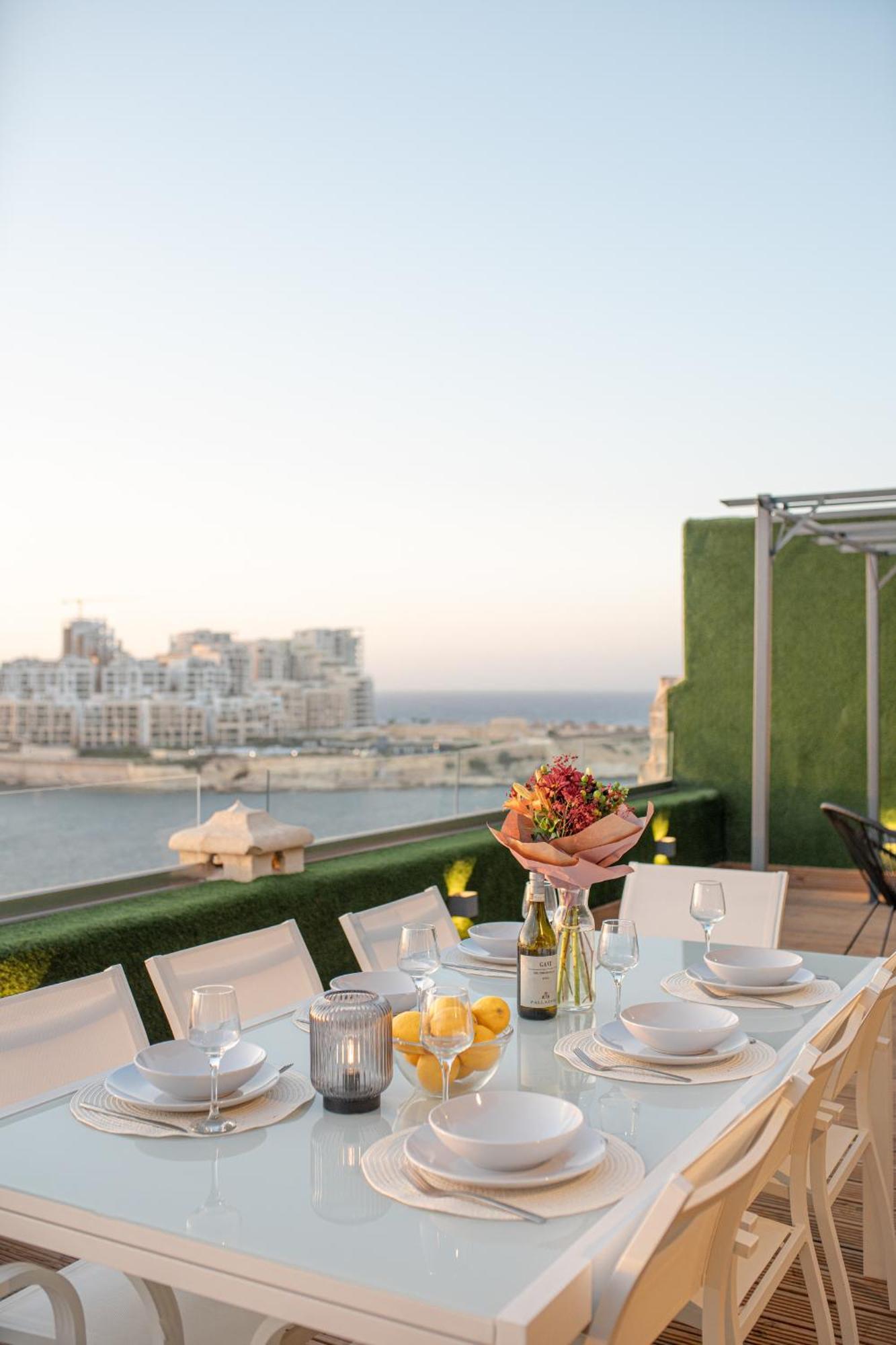 The Iconic Terrace La Valette Extérieur photo